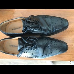 Magnnani 8.5 Saro wingtip Oxford in black leather